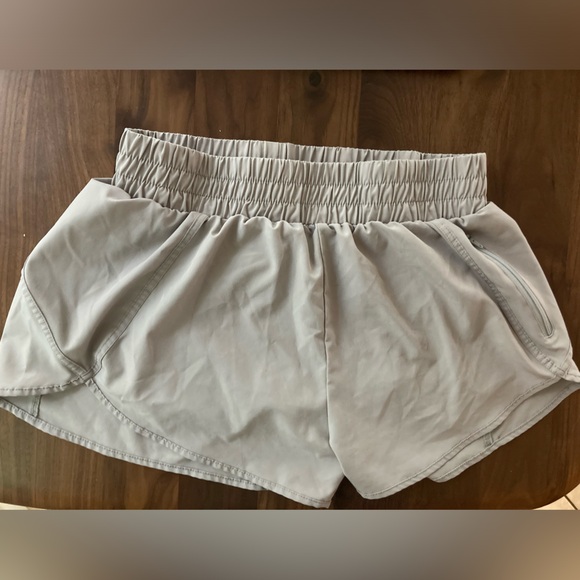 Blomming Jelly Gray lined shorts, Wide Elastic Band, Size L - Picture 2 of 7